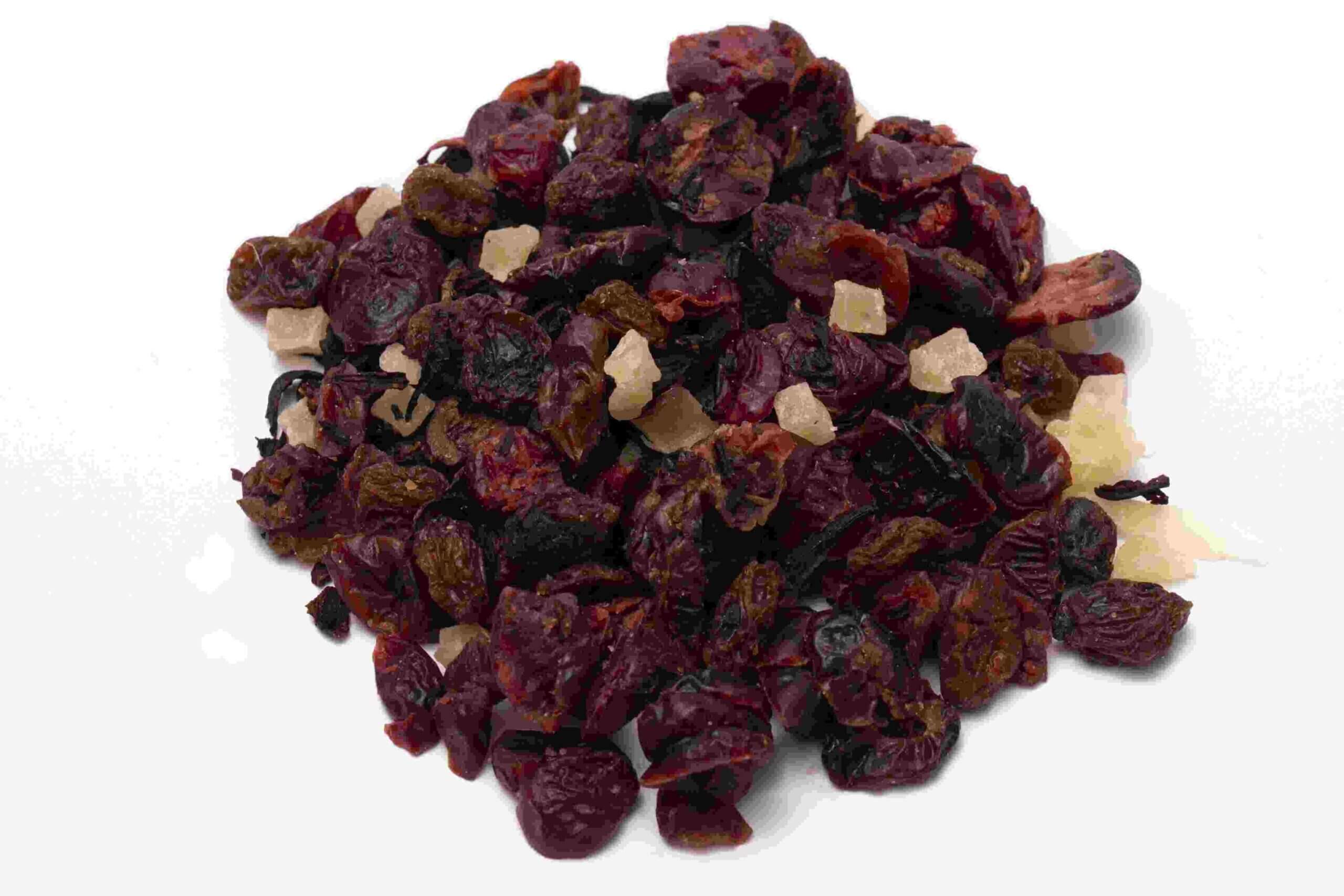 פירות יער חליטה עסיסית של פירות יער אדומים בחמיצות